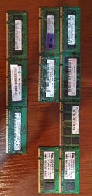 Kości RAM i karty wifi laptop