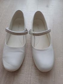 Białe buty komunijne rozm.35