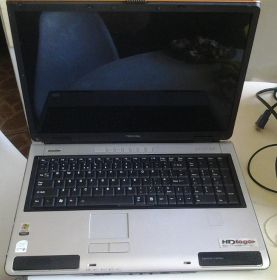 Laptop Toshiba P100 2 core duo