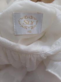Sukienka biała firmy SLY rozm.152