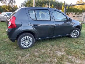 Dacia sandero 1.4 gaz.rok 2010.