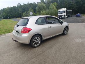 Toyota Auris 1.4d4 pilna sprzedaż