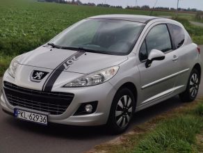 Peugeot 207 1,6 benz solar dach, serwisowany