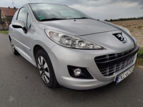 Peugeot 207 1,6 benz solar dach, serwisowany