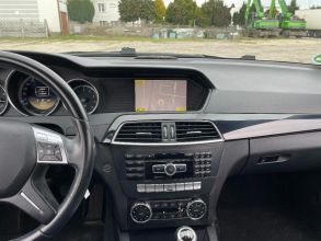 Mercedes C180 1.8 BENZYNA Klimatronik Navi Ledy STAN IDEALNY