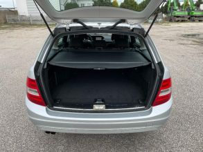 Mercedes C180 1.8 BENZYNA Klimatronik Navi Ledy STAN IDEALNY