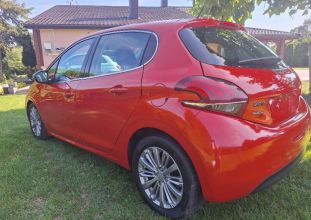 Peugeot 208 2015 rok 74 tys.km