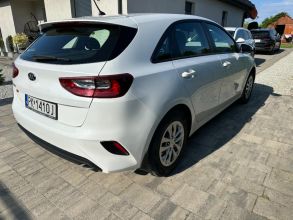 Sprzedam KIA CEED 2018 przebieg 65 200 km.