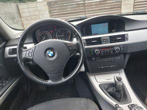 Bmw 320d touring 2010 lift 2xpdc navi klimatronik polecam...