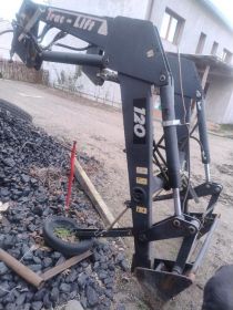 Sprzedam tura do Zetor Trac-Lift 120