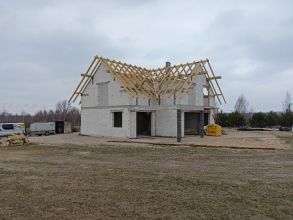 Budowa domów i innych obiektów, docieplenia.