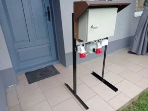 Rozdzielnia skrzynka budowlana 400/230V 5P, nowe gniazda...