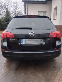 Opel astra J ! Niski przebieg ! 1.7 diesel