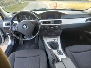 Bmw 318 D touring LIFT 2010 2,0 DIESEL 143KM PL..polecam