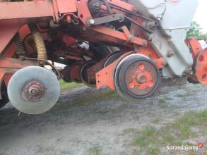 Siewnik talerzowy, pneumatyczny do kukurydzy Kuhn Planter 2