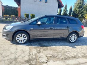 Opel Astra J SPORTS TOURER LIFT 1,6 cdti 2015 polecam...