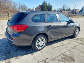 Opel Astra J SPORTS TOURER LIFT 1,6 cdti 2015 polecam...
