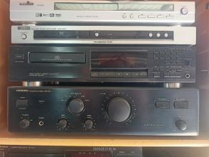 Wzmacniacz stereo czterokanałowy Onkyo