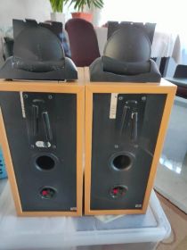 Kolumny Jamo Studio 130