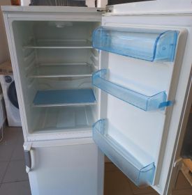 Sprzedam używaną chłodziarko-zamrażarkę firmy Beko