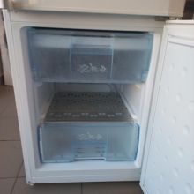 Sprzedam używaną chłodziarko-zamrażarkę firmy Beko
