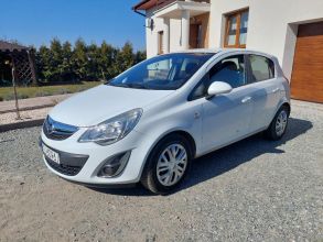 Opel Corsa D 1,4 benz 90KM bogate wyposażenie polecam...
