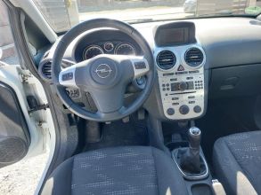 Opel Corsa D 1,4 benz 90KM bogate wyposażenie polecam...