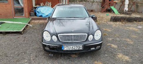 Mercedes W211 E klasa