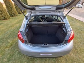 Sprzedam Peugeot 208 1.5 BlueHDi. Niski przebieg.
