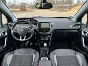 Peugeot 2008 1.2 BENZYNA Klimatronik Navi Ledy HAK 2xKOŁA