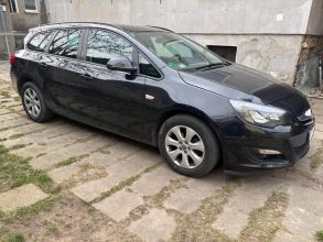 Sprzedam Opel Astra 1,4 benzyna, rok 2015, przebieg 135...