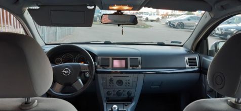 Sprzedam Opel signum 1.8 benzyna rok produkcji 2003