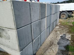Bloki betonowe klocki mur oporowy