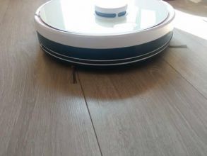 Robot sprzątający i myjący