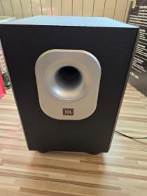 subwoofer JBL