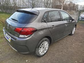 Citroen C4 rok 2016 poj 12 benzyna