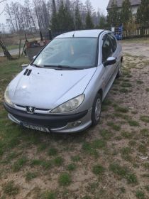 Peugot 206 1,1 Benzyna jeździ na codzien