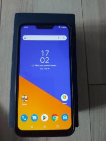 Sprzedam Asus zenfone 5z dual SIM ładny LTE NFC 6,2 cala...