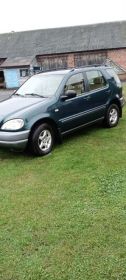 Sprzedam Mercedes ml 3,2 benzyna LPG HAK