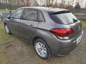 Citroen C4 rok 2016 poj 12 benzyna