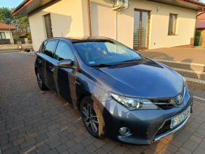 Sprzedam Toyota Auris 2015r. 1,8 Hybrid 136 KM