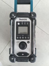 radio Makita dmr116