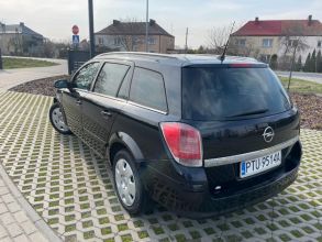 Sprzedam Opla Astrę h 2005 rok 1,6 benzyna