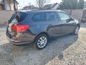 Opel Astra J SPORTS TOURER LIFT 1,6 cdti 2015 polecam...