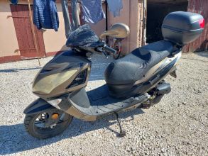 Skuter junak