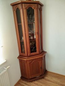 Sprzedam witryne narożnikowa