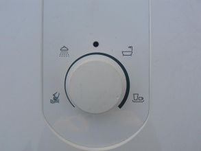 Przepływowy podgrzewacz wody Bosch TR5000 15/18 EB