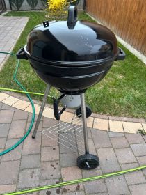 Grill ogrodowy