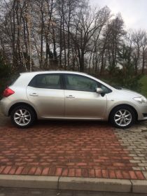 Toyota Auris z 2007roku, silnik 2.0 D4D, przebieg 250tys....