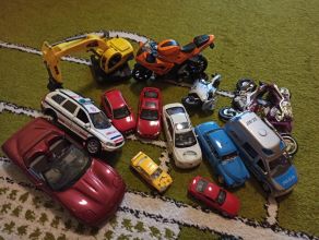 Samochody, koparki, roboty, traktorki i inne